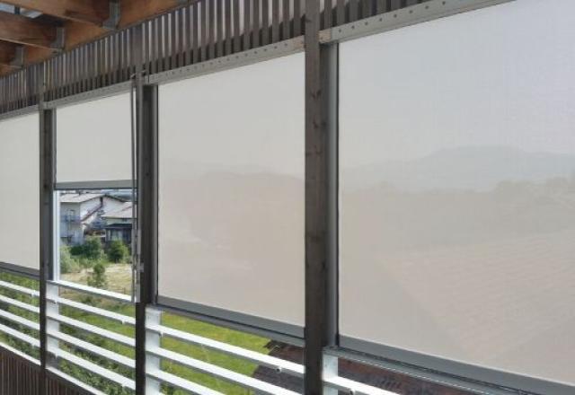 Senčila za balkon